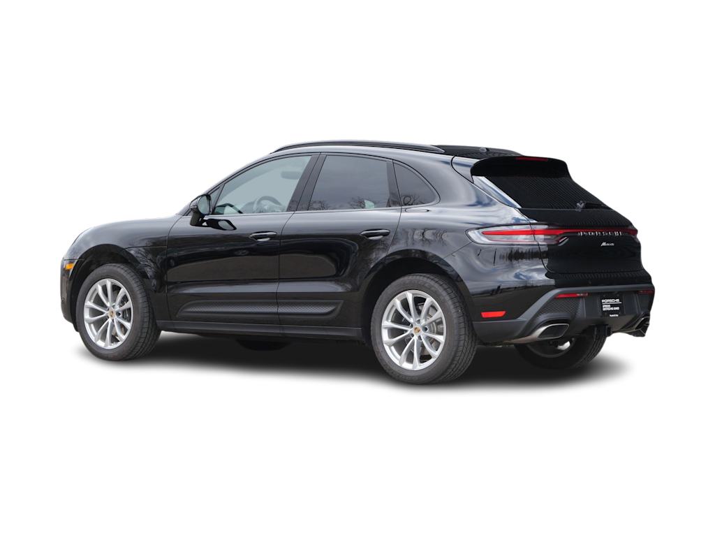 Thumbnail: 2026 Porsche Macan - 4