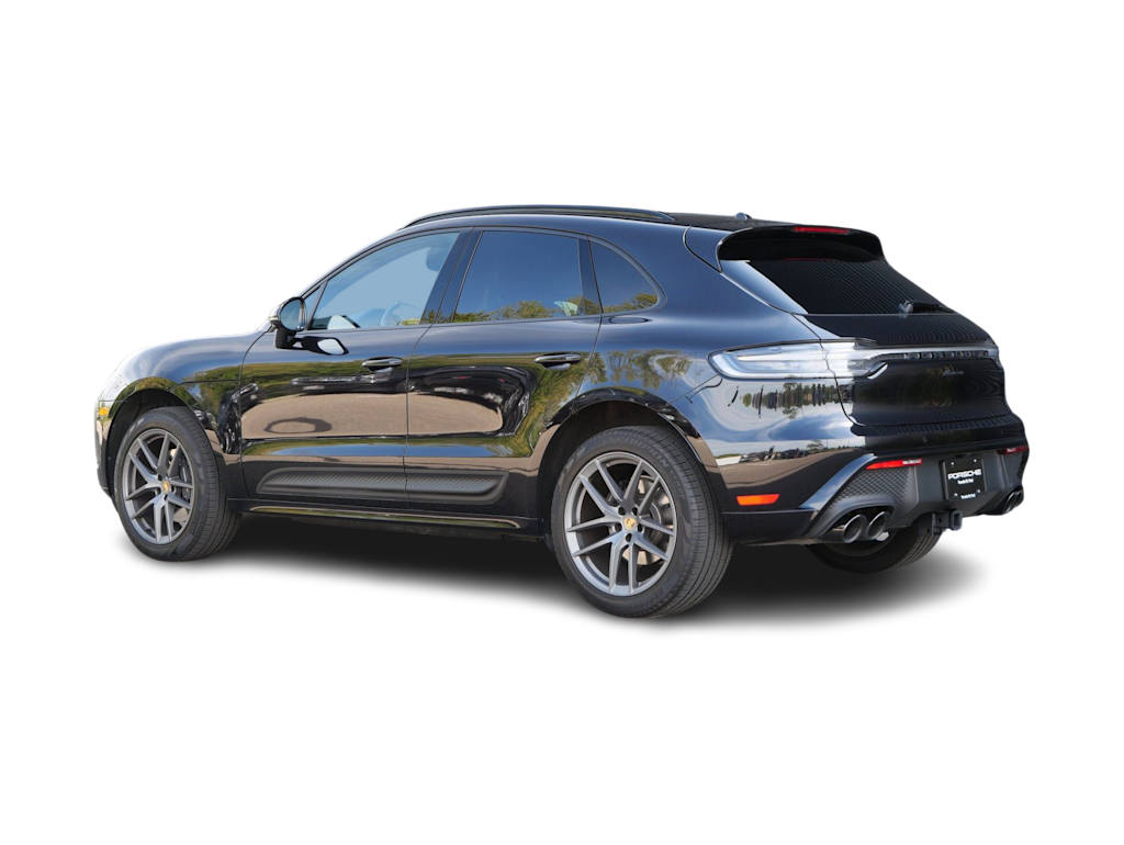 Thumbnail: 2023 Porsche Macan - 10