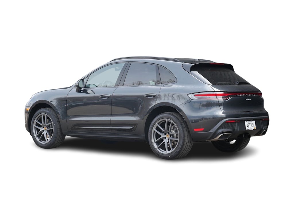 Thumbnail: 2026 Porsche Macan - 4