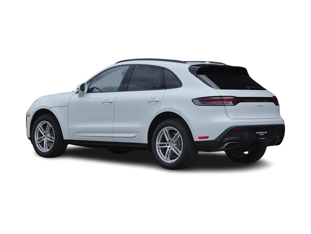Thumbnail: 2026 Porsche Macan - 4