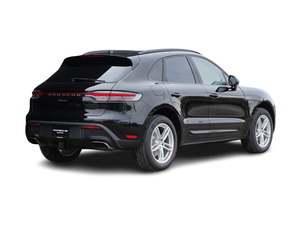 Thumbnail: 2026 Porsche Macan - 23