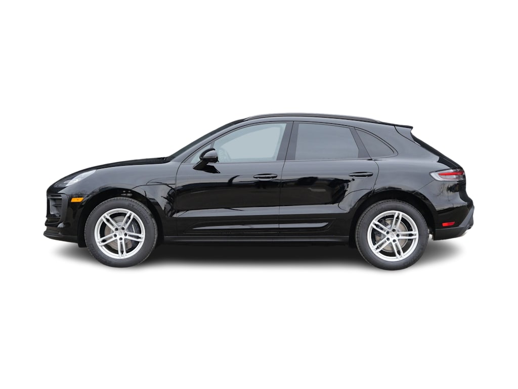 Thumbnail: 2026 Porsche Macan - 3
