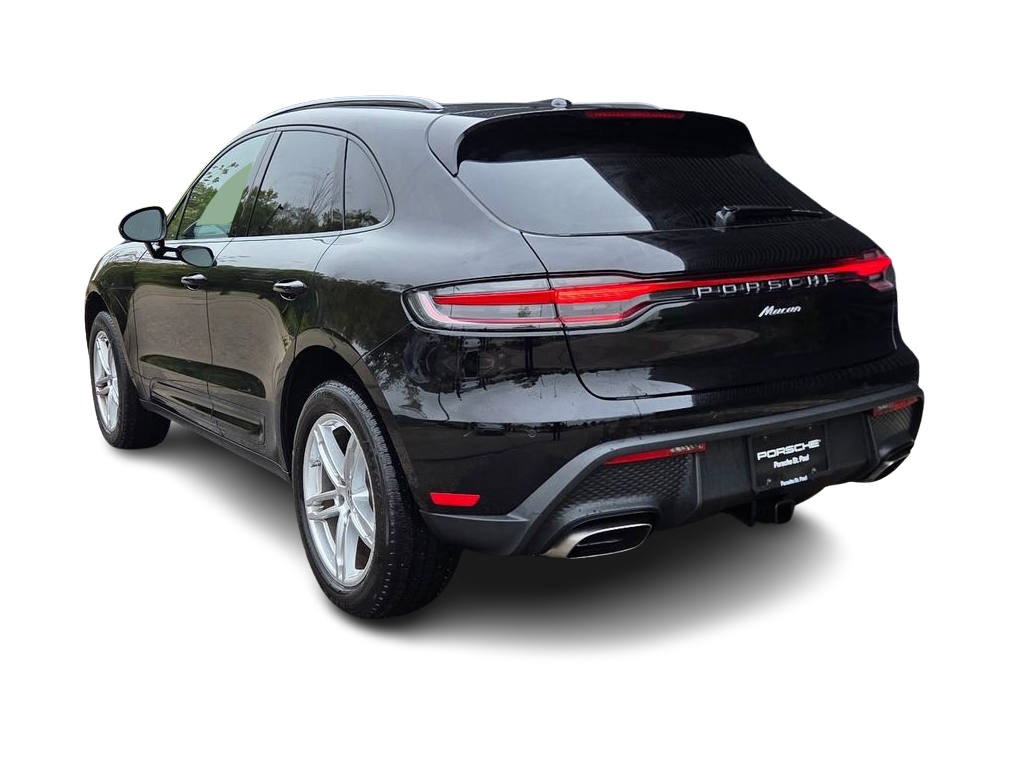 Thumbnail: 2026 Porsche Macan - 4