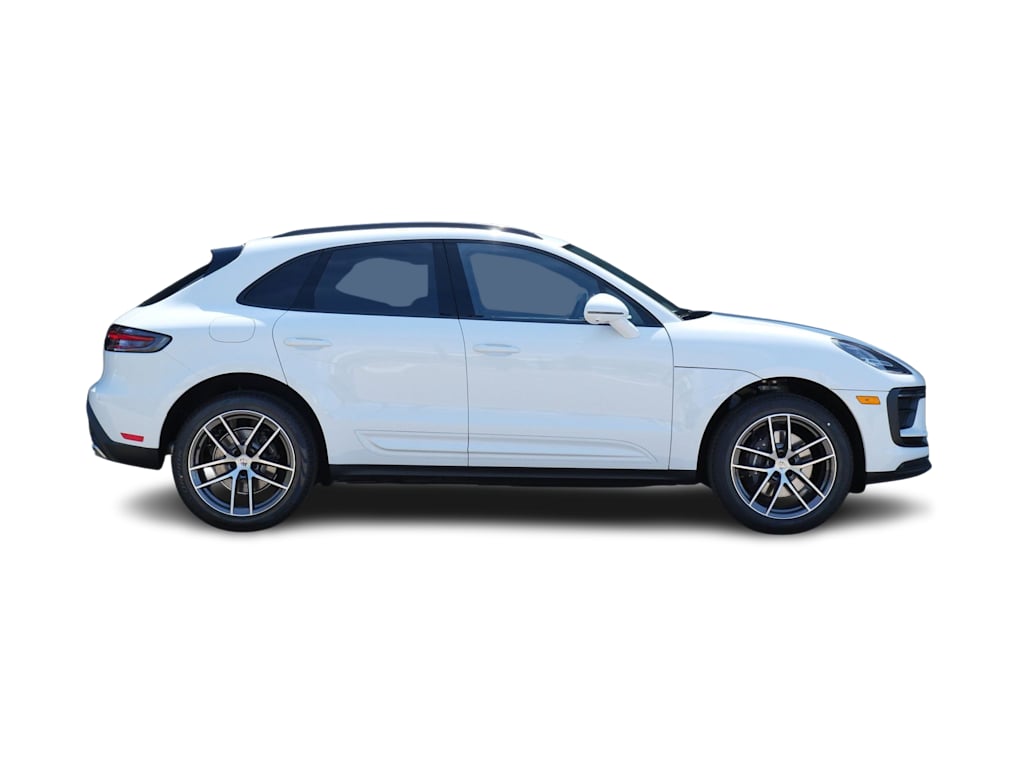 Thumbnail: 2026 Porsche Macan - 27