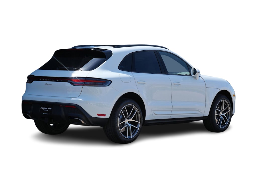 Thumbnail: 2026 Porsche Macan - 26
