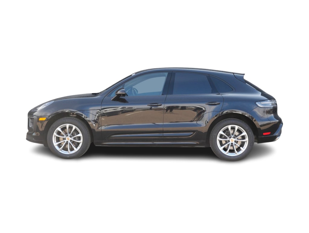 Thumbnail: 2024 Porsche Macan - 3