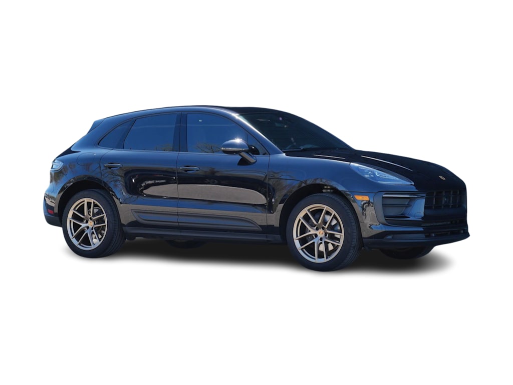 Thumbnail: 2024 Porsche Macan - 28
