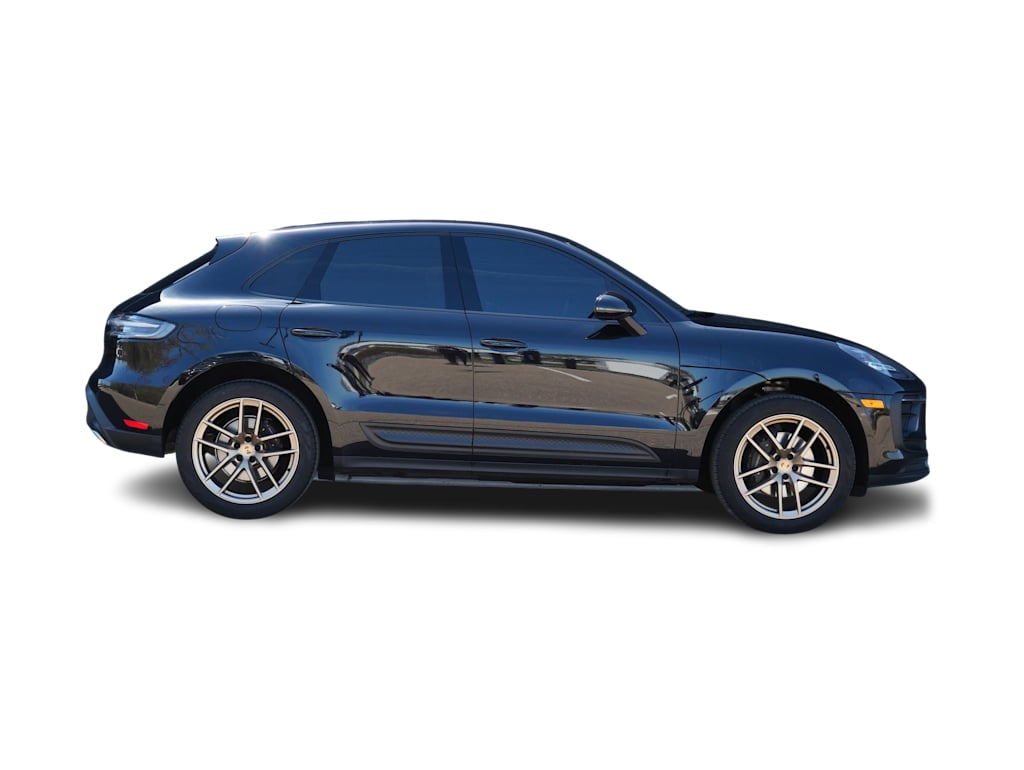 Thumbnail: 2024 Porsche Macan - 27