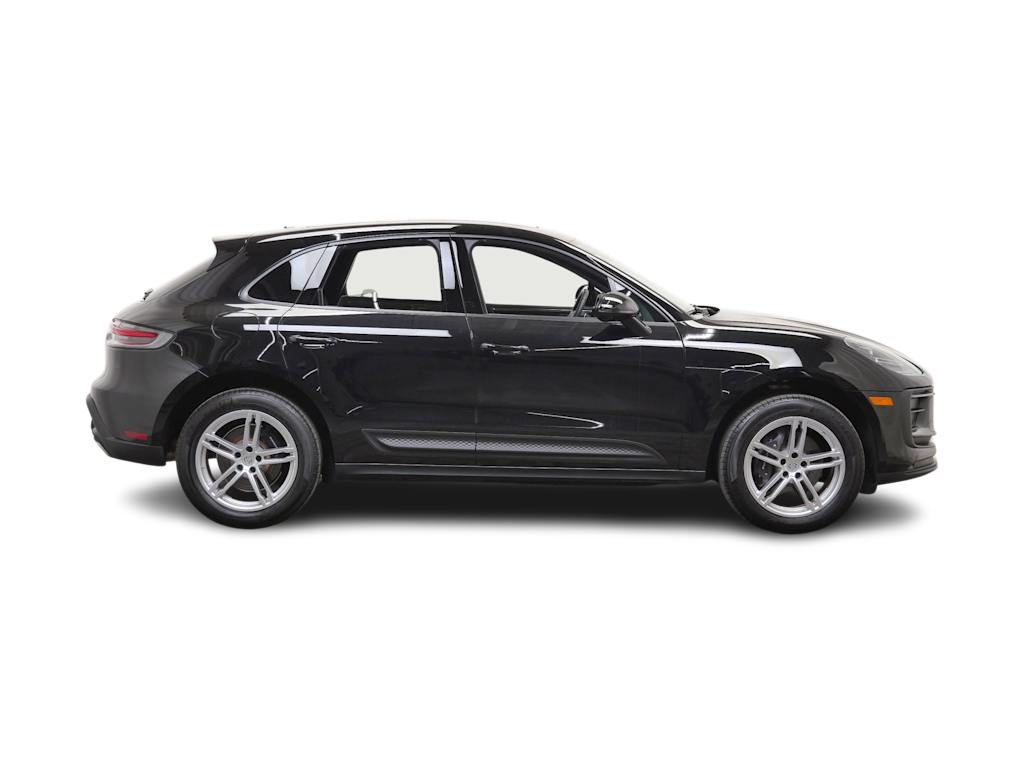 Thumbnail: 2025 Porsche Macan - 12
