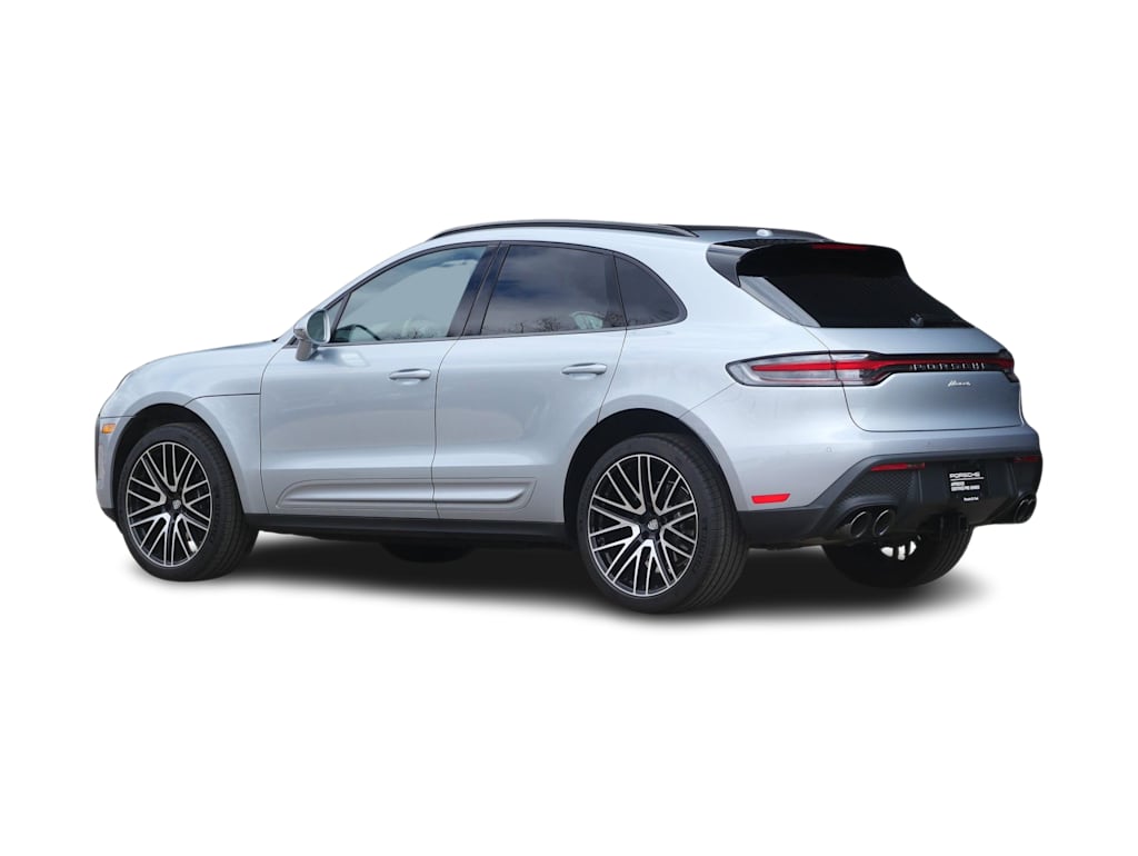 Thumbnail: 2026 Porsche Macan - 4