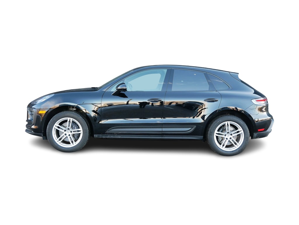 Thumbnail: 2025 Porsche Macan - 3