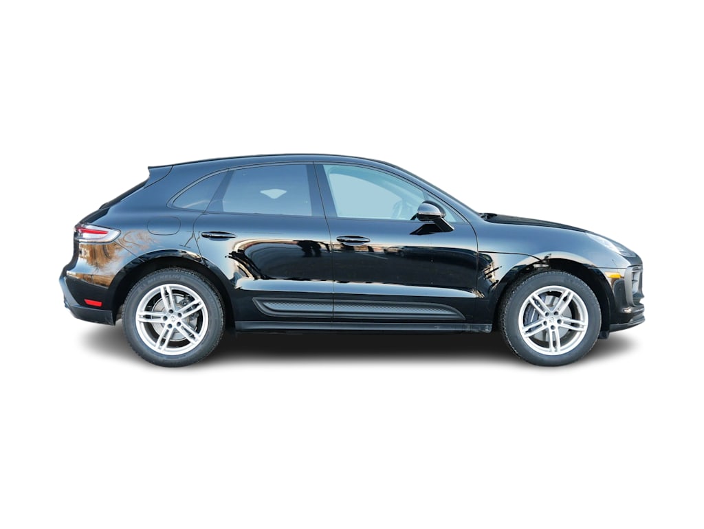 Thumbnail: 2025 Porsche Macan - 25