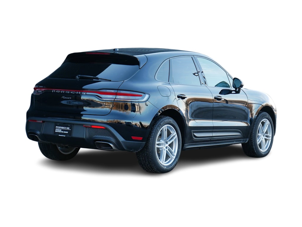 Thumbnail: 2025 Porsche Macan - 24
