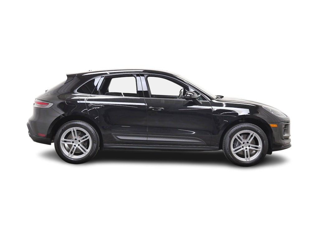 Thumbnail: 2025 Porsche Macan - 13