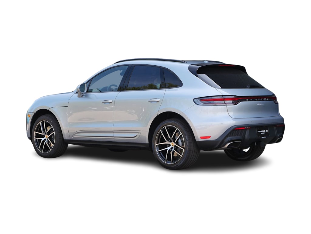 Thumbnail: 2026 Porsche Macan - 4