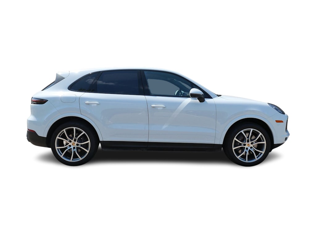 Thumbnail: 2023 Porsche Cayenne - 25