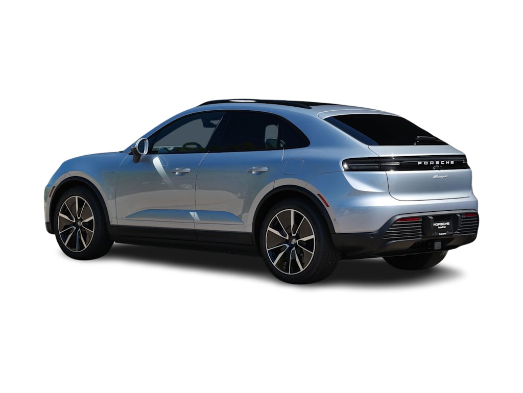 Thumbnail: 2026 Porsche Macan - 4
