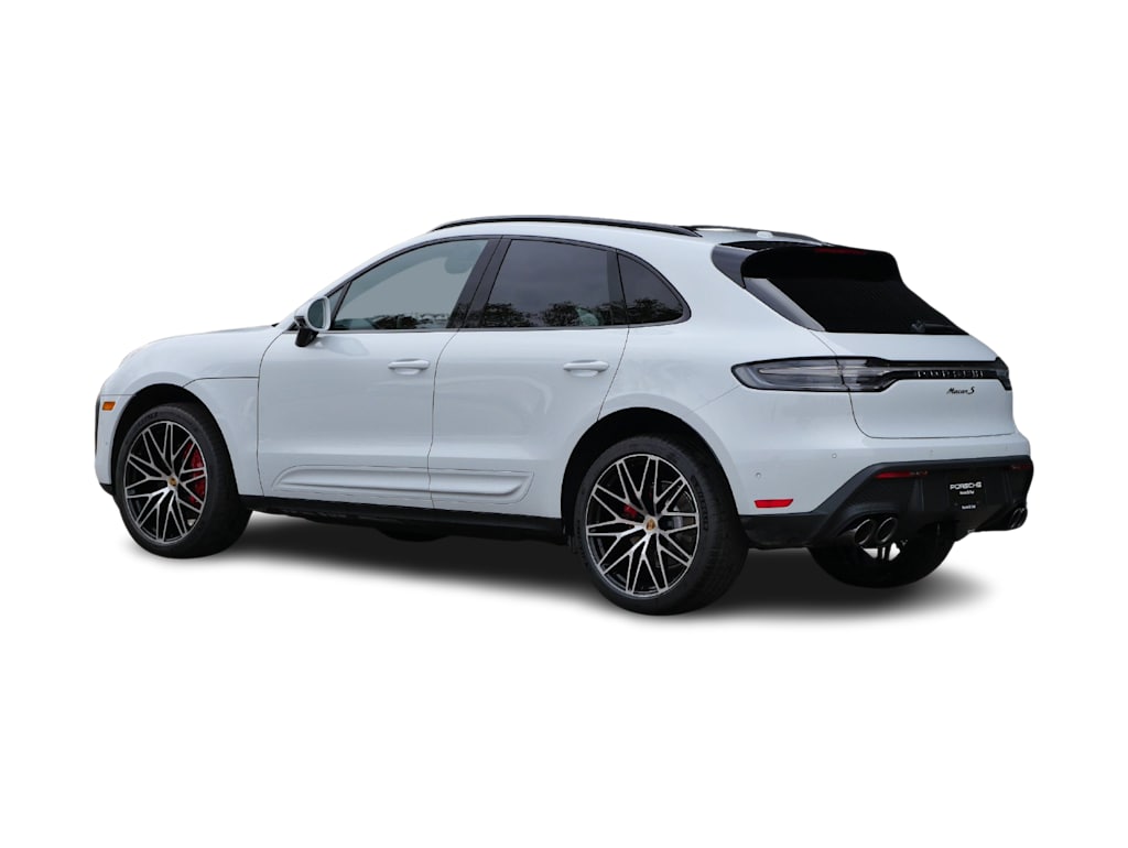 Thumbnail: 2026 Porsche Macan - 4