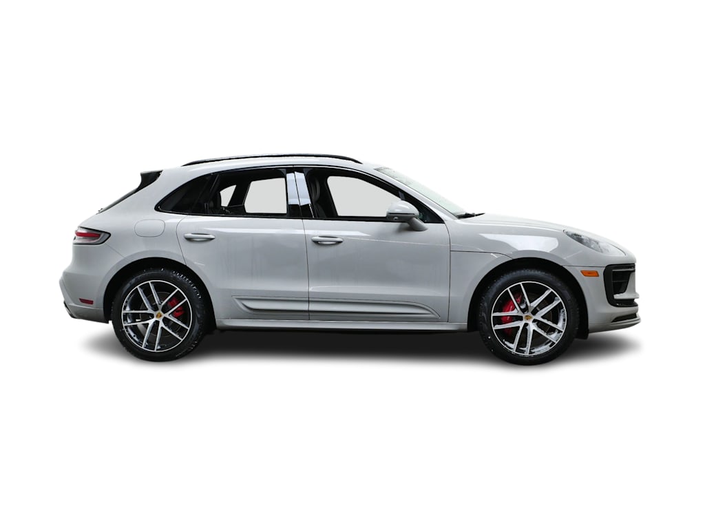 Thumbnail: 2026 Porsche Macan - 15