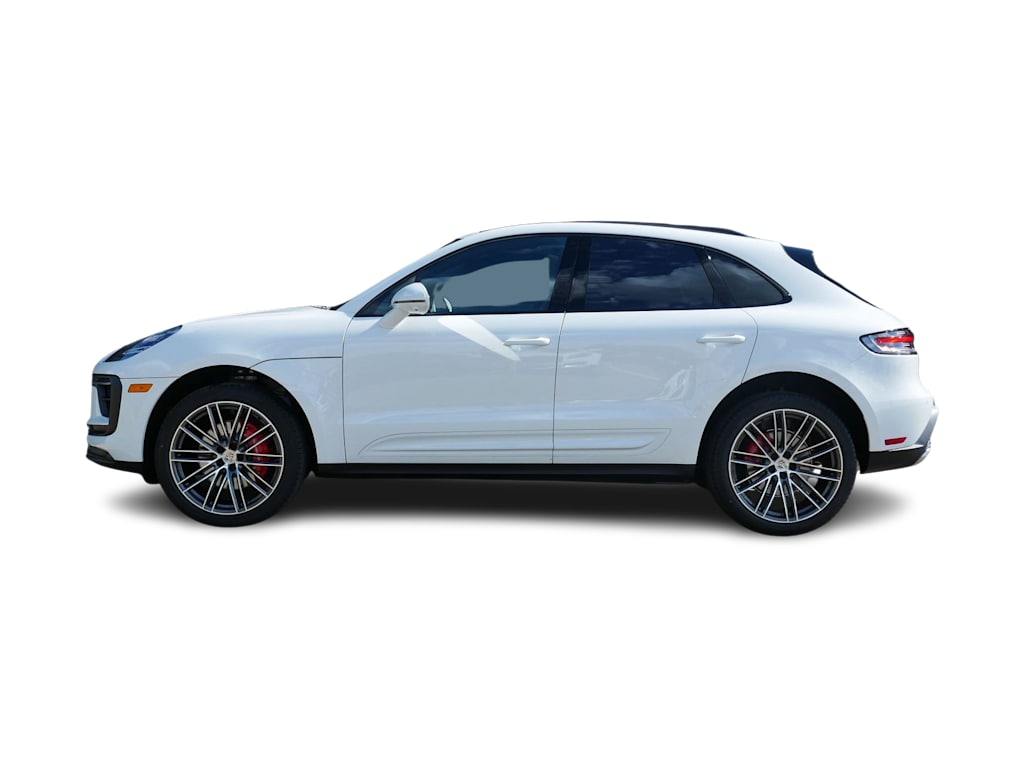 Thumbnail: 2026 Porsche Macan - 3