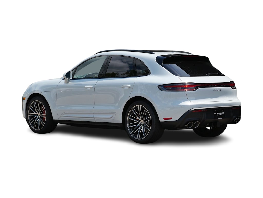 Thumbnail: 2026 Porsche Macan - 4