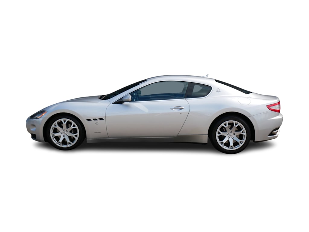 Thumbnail: 2011 Maserati GranTurismo - 3