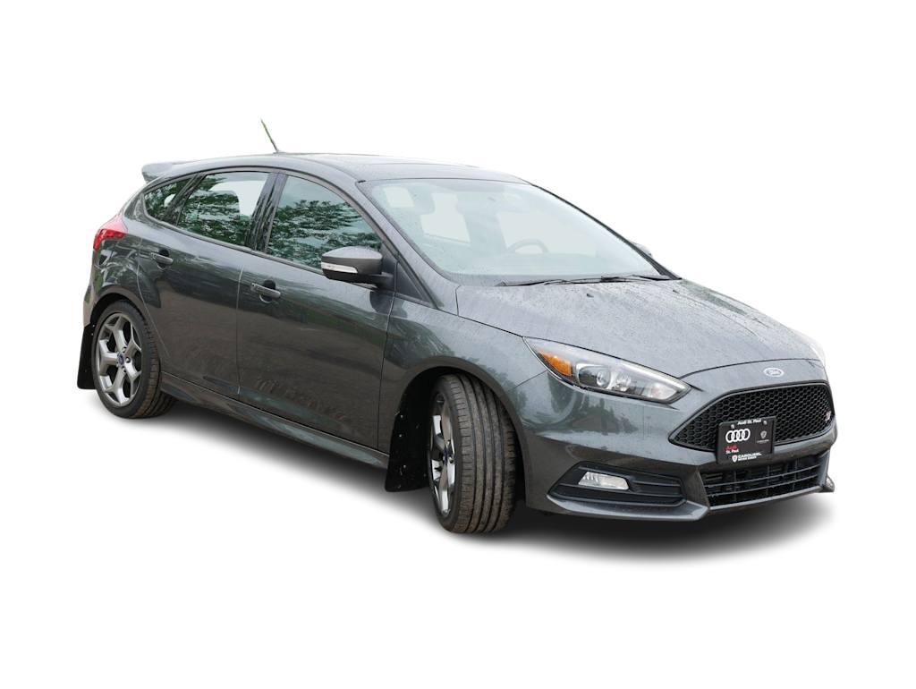 Thumbnail: 2017 Ford Focus - 14