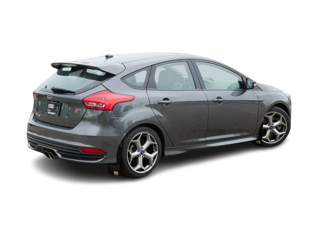 Thumbnail: 2017 Ford Focus - 12