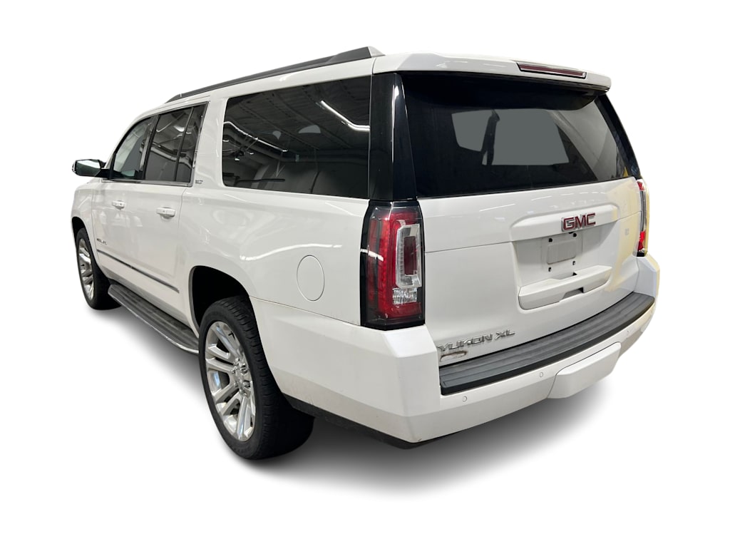 Thumbnail: 2018 GMC Yukon XL - 3