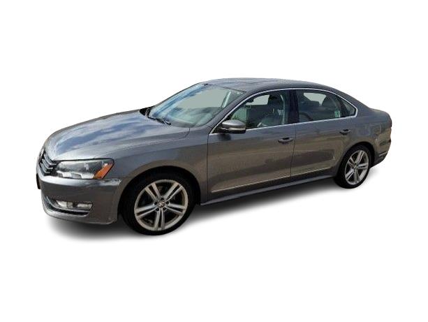 Used 2015 Volkswagen Passat SEL Premium with VIN 1VWCV7A30FC047727 for sale in Maplewood, Minnesota