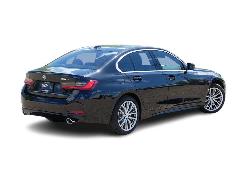 Thumbnail: 2024 BMW 3 Series - 14