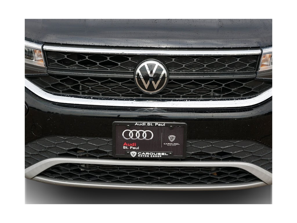 Thumbnail: 2023 Volkswagen Taos - 5