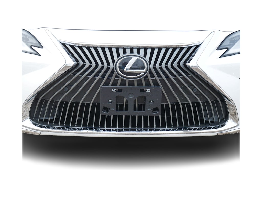 Thumbnail: 2021 Lexus ES - 4