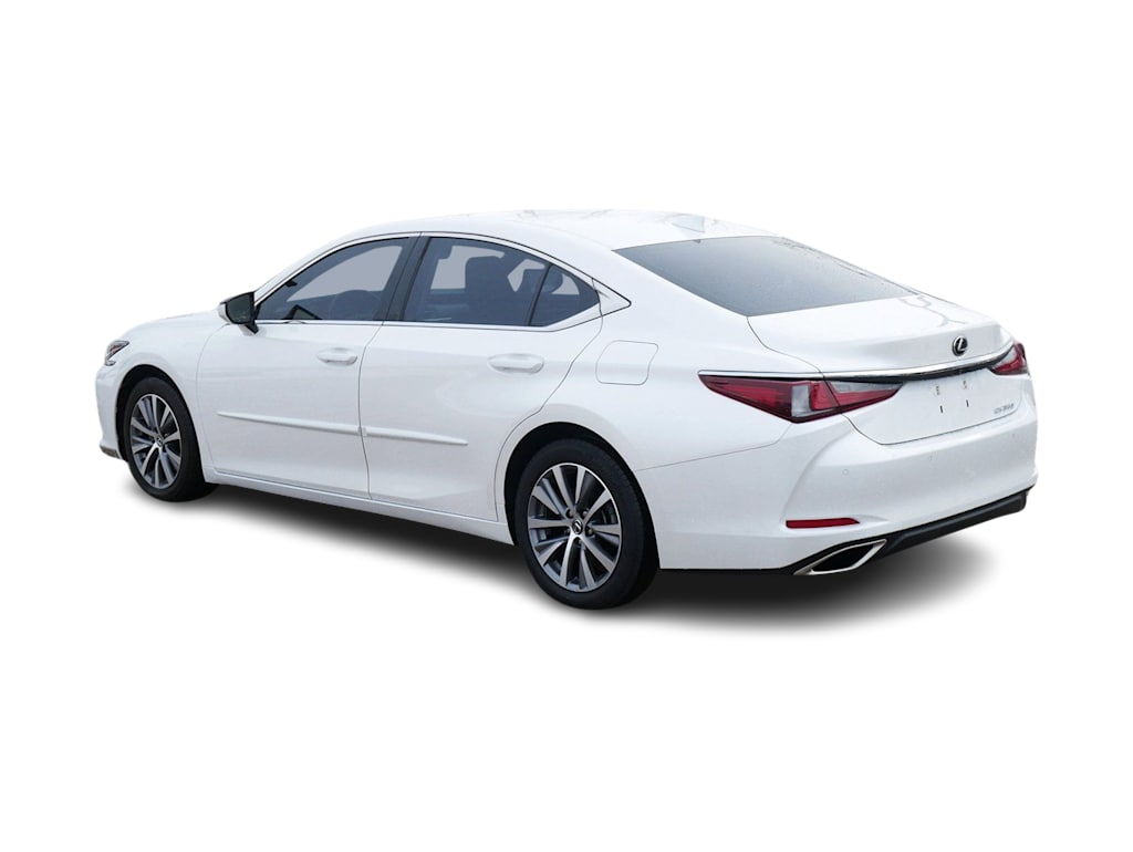 Thumbnail: 2021 Lexus ES - 3