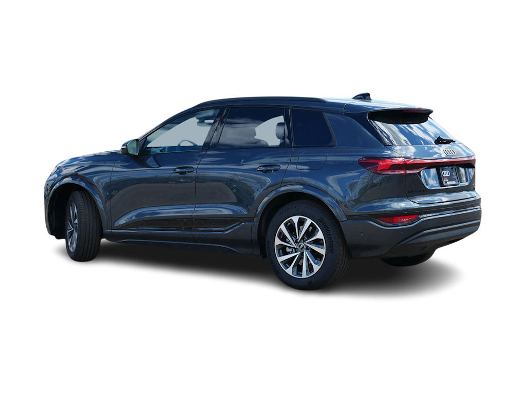 Thumbnail: 2027 Audi Q6 e-tron - 4