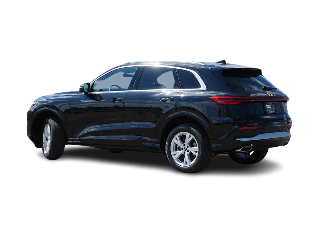 Thumbnail: 2026 Audi Q5 - 4