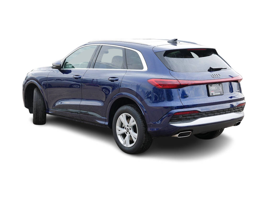 Thumbnail: 2025 Audi Q5 - 4