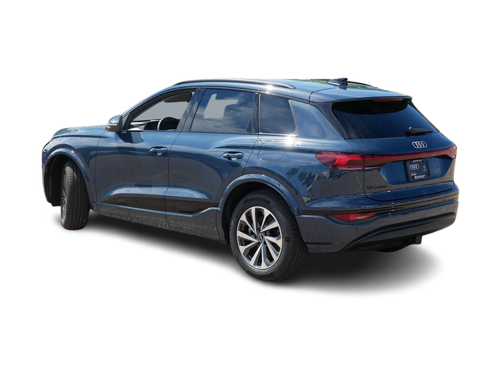 Thumbnail: 2027 Audi Q6 e-tron - 4