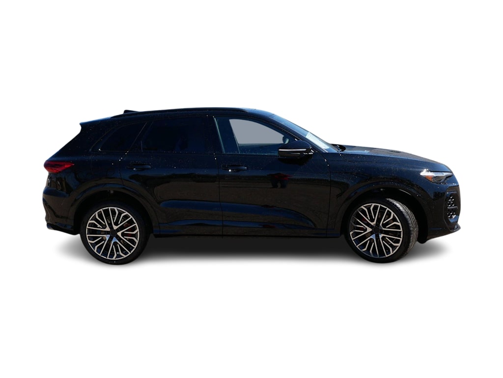 Thumbnail: 2026 Audi SQ5 - 15