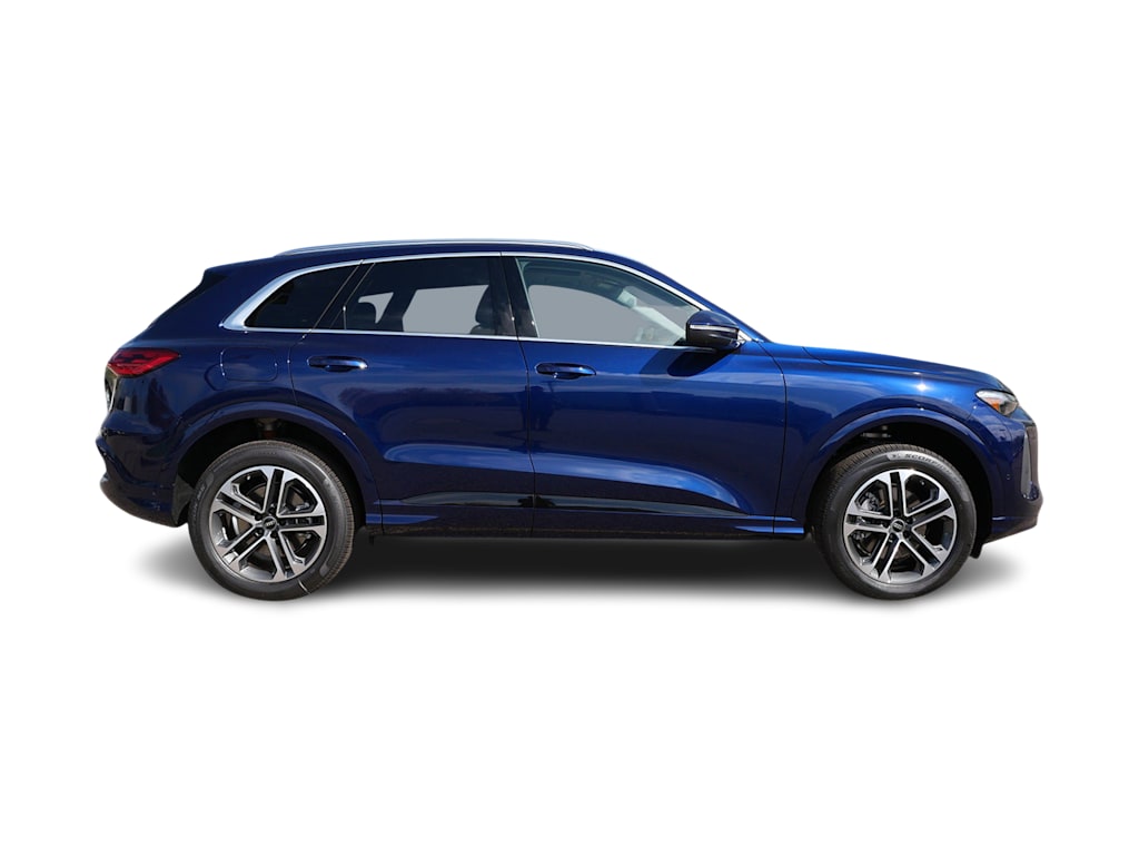 Thumbnail: 2026 Audi Q5 - 11