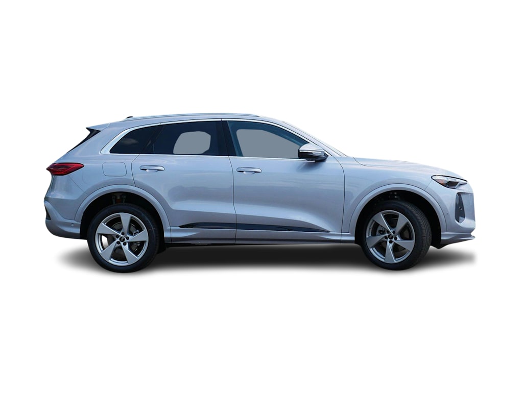 Thumbnail: 2026 Audi Q5 - 14