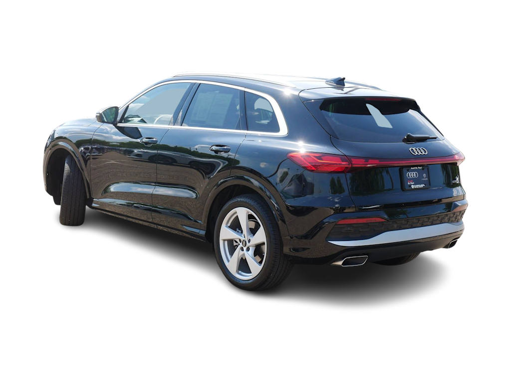 Thumbnail: 2025 Audi Q5 - 4