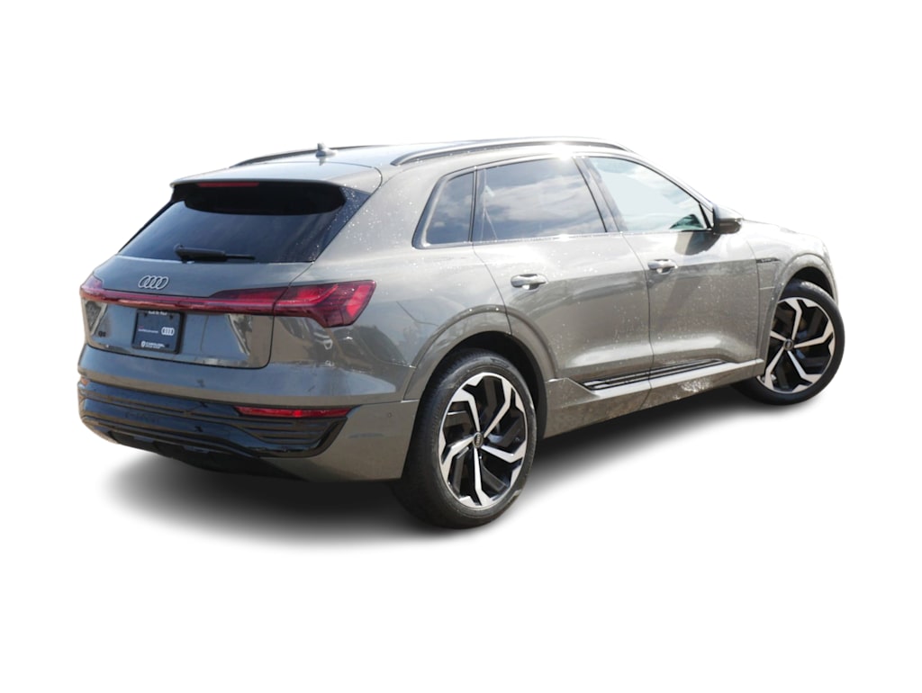 Thumbnail: 2024 Audi Q8 e-tron - 14