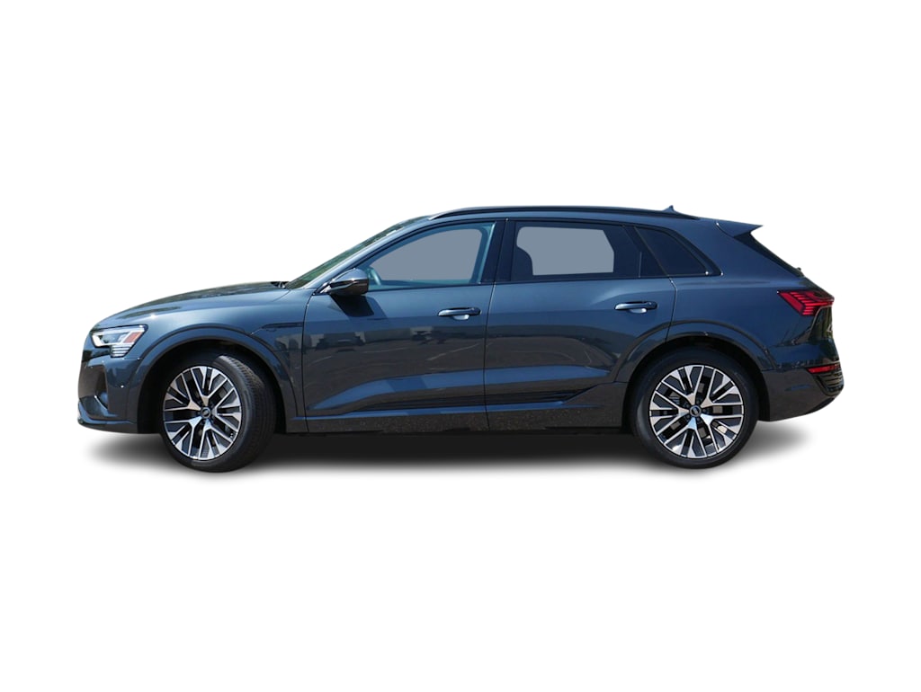 Thumbnail: 2024 Audi Q8 e-tron - 3