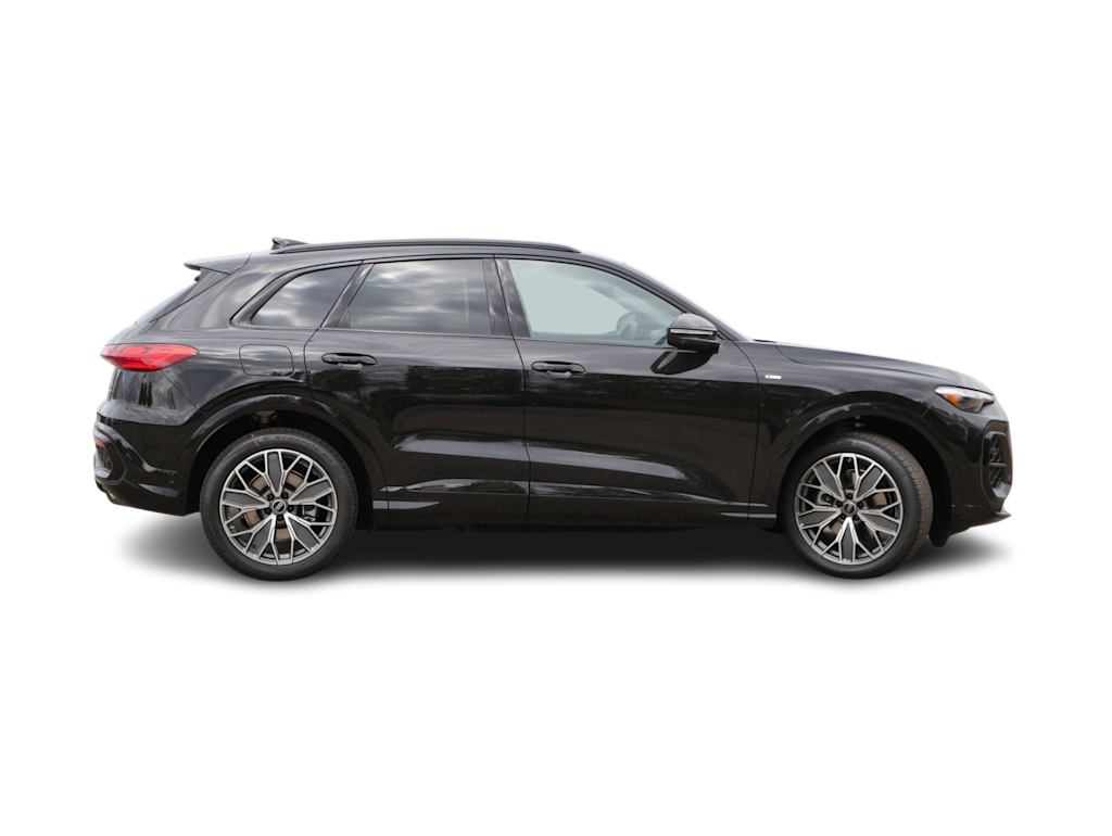 Thumbnail: 2026 Audi Q5 - 14