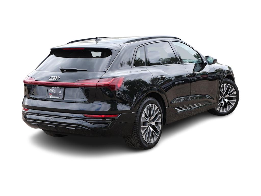 Thumbnail: 2024 Audi Q8 e-tron - 15