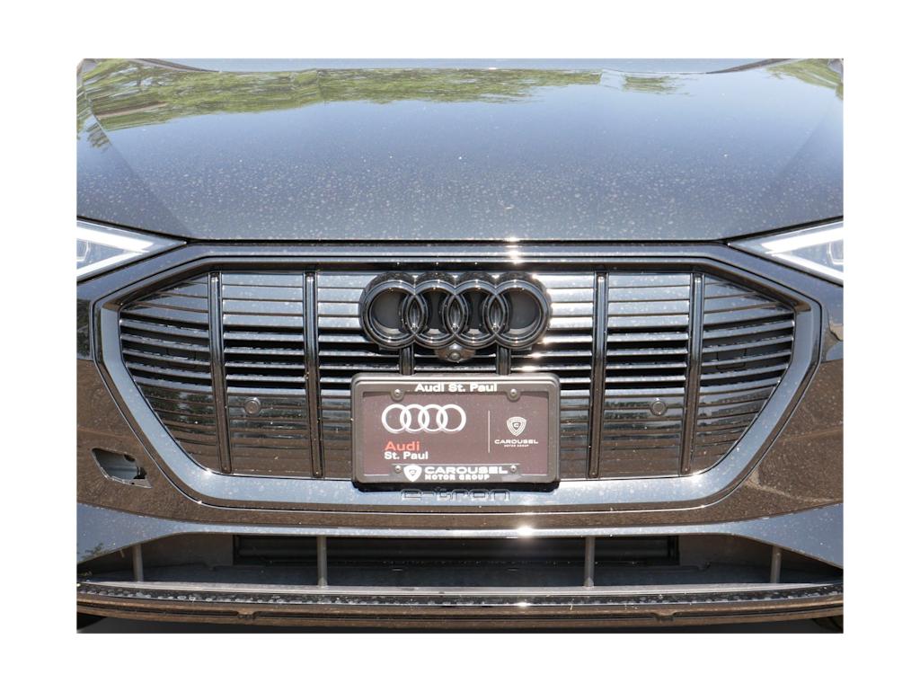 Thumbnail: 2023 Audi e-tron - 5
