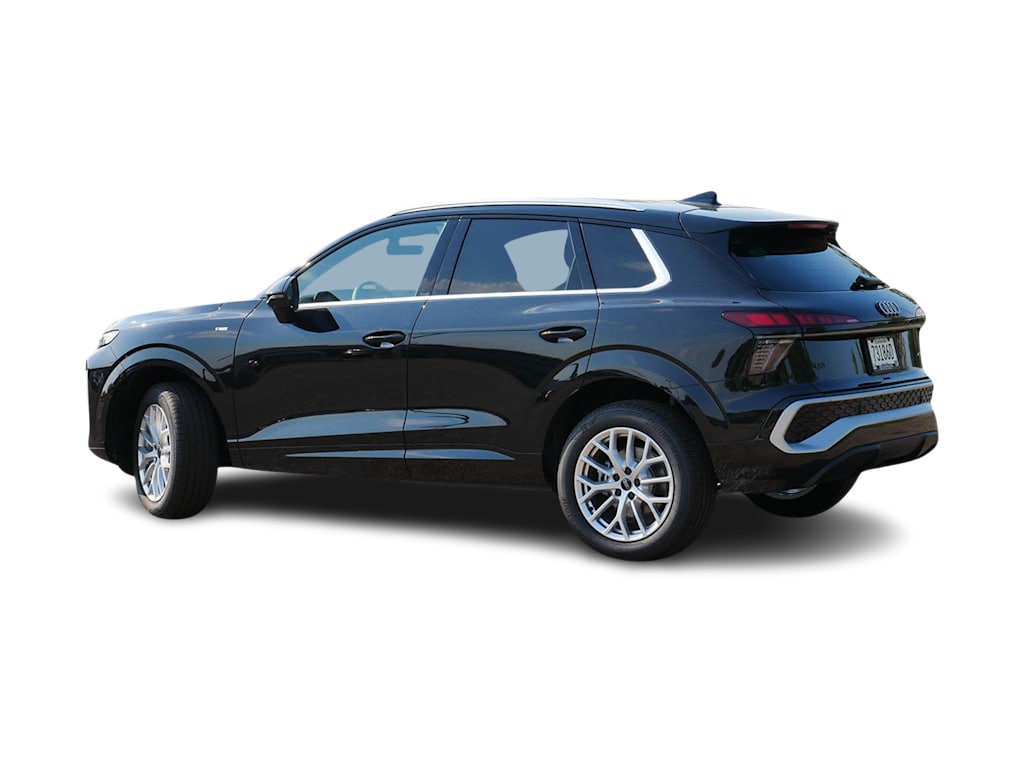 Thumbnail: 2026 Audi Q3 - 10