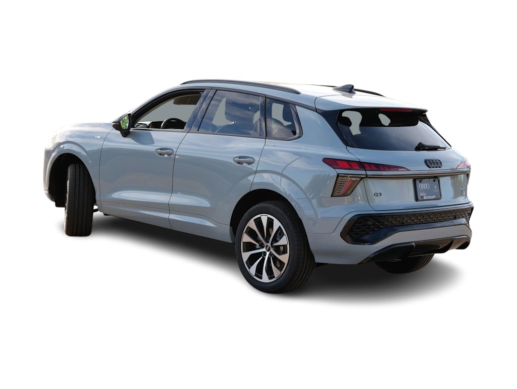 Thumbnail: 2026 Audi Q3 - 4