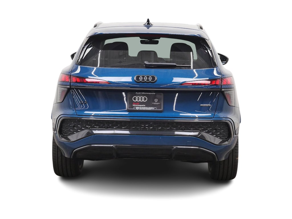 Thumbnail: 2026 Audi Q3 - 5